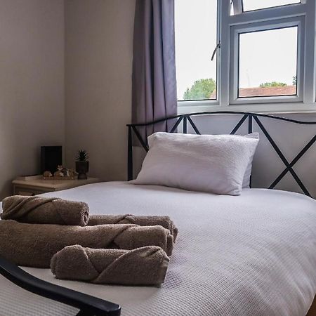 Cozy Double Room - Only Room Londra Exterior foto