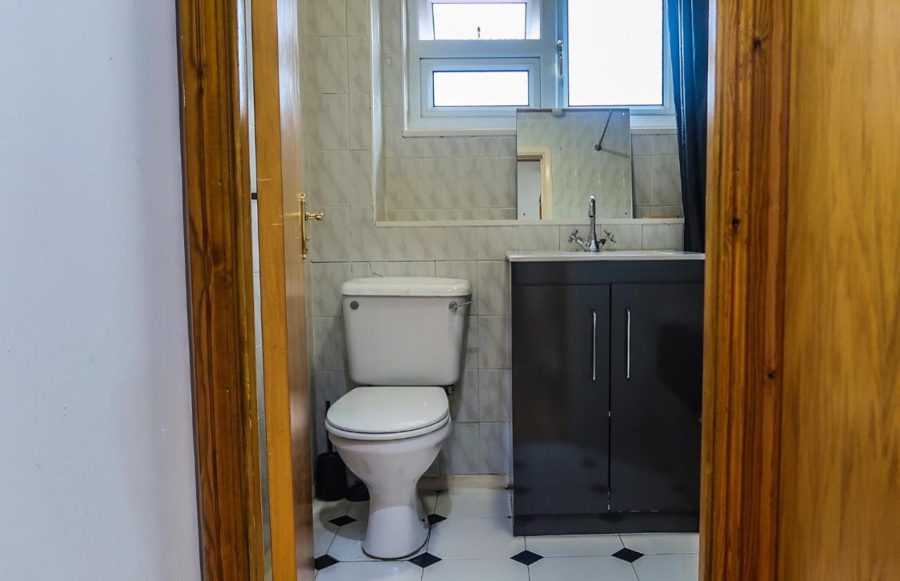 Cozy Double Room - Only Room Londra Exterior foto